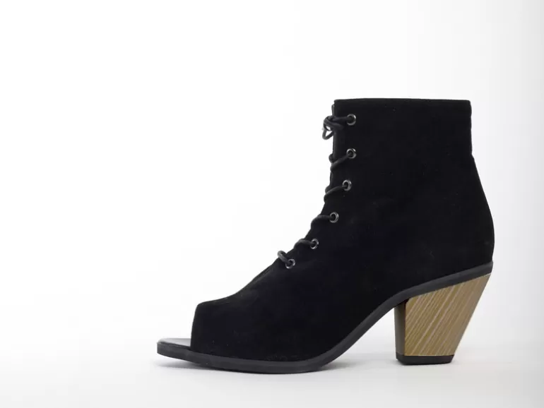 Vegan Chic Swing Vegan Bootie By Harts Of Darkness>Women Designer | Vegan Boots