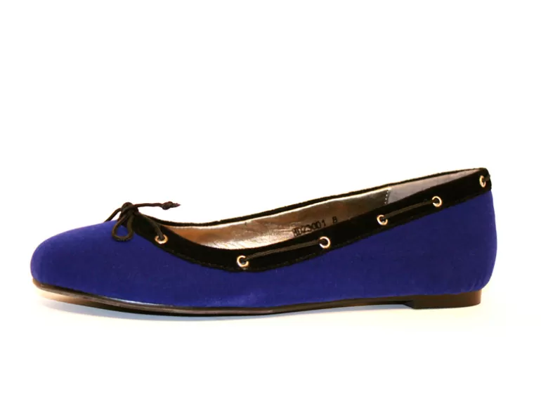 Vegan Chic Velvet Flat By Harts Of Darkness>Women Vegan Flats | Designer